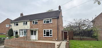 3 bed semi-detached house for sale