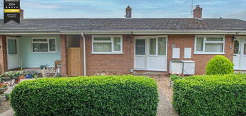 Terraced bungalow to rent in Featherstone Court, Dereham NR19