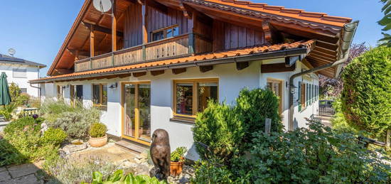 Traumhaftes Chiemgauer Alpenchalet  mit großzügigem Wintergarten  in ruhiger Lage im Inntal in Kößlarn