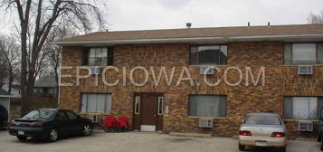 200 31st St NE #10453818, Cedar Rapids, IA 52402