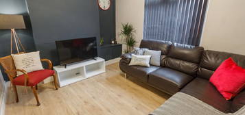 4 bed shared accommodation to rent