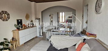 Appartement  à louer, 3 pièces, 2 chambres, 76 m²