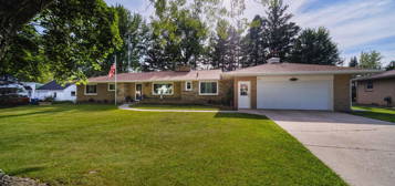 209 N  Reinberg Ave, Scottville, MI 49454