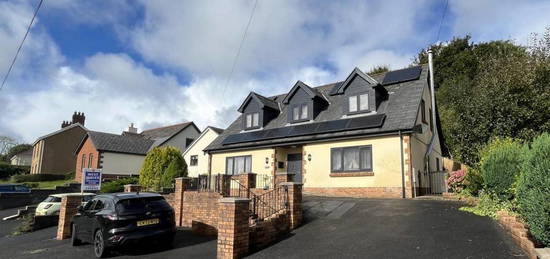 4 bedroom detached bungalow for sale