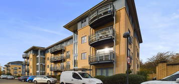 Flat for sale in Admiral House, Castle Quay Close, Castle Marina NG7