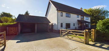 5 bedroom detached house for sale