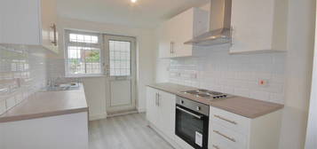 Terraced house to rent in Banks Garth Cottages, Knottingley WF11