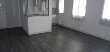 Appartement  à louer, 3 pièces, 2 chambres, 59 m²