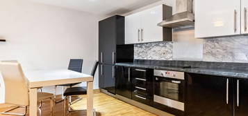 2 bed flat to rent