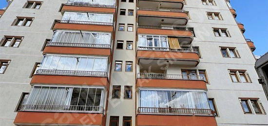 PEÇENEK CADDESİ ÜZERİNDE SİTE İÇİ, ÇİVT ASANSÖRLÜ, ARA KAT