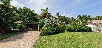 417 NW 21st St, Wilton Manors, FL 33311