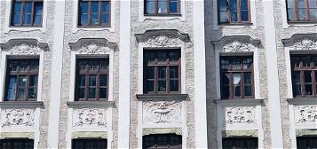 Exklusive, sanierte, vollmöblierte 3-Zimmer-Wohnung mit Balkon und Einbauküche in München