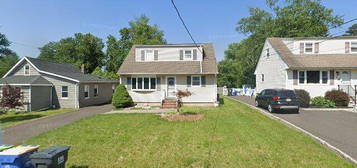 88 Linden St, Bridgewater Twp, NJ 08807