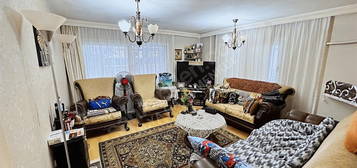 ARAP HASAN'DA MÜSTAKİL GİRİŞLİ BAHÇELİ 3+1 SATILIK DAİRE