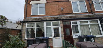 4 bedroom terraced house