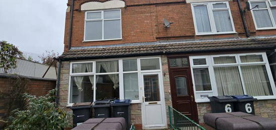 4 bedroom terraced house