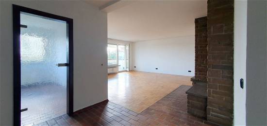 Attraktive Wohnung mit toller Zimmeraufteilung, Balkon und Kamin in Bochum-Wiemelhausen