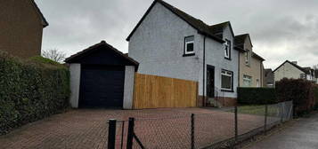 3 bedroom semi-detached house