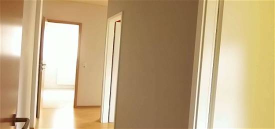 Stilvolle, gepflegte 2-Raum-Wohnung in Neu-Isenburg