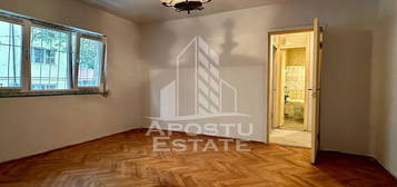 Apartament cu 2 camere, parter inalt, bloc anvelopat, zon...