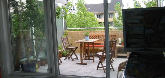 Etagenwohnung mit Dachterrasse Nähe Bergmannsheil / Schauspielhaus