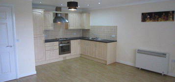 2 bed flat to rent