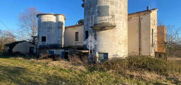 CASA SEMINDIPENDENTE A RIPALIMOSANI