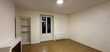 Location - Appartement - 1 pièce + cuisine - 35,85 m² -