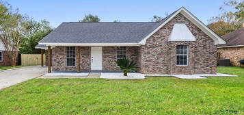 15075 Rosewood St, Gulfport, MS 39503