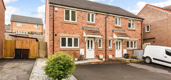 3 bed semi-detached house for sale