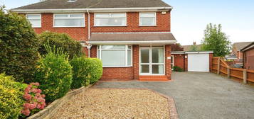 3 bed semi-detached house for sale