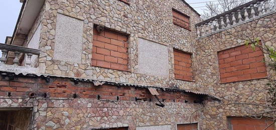 Casa o chalet independiente en venta en calle Camamilla