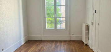 Location appartement 1 pièce 27 m²