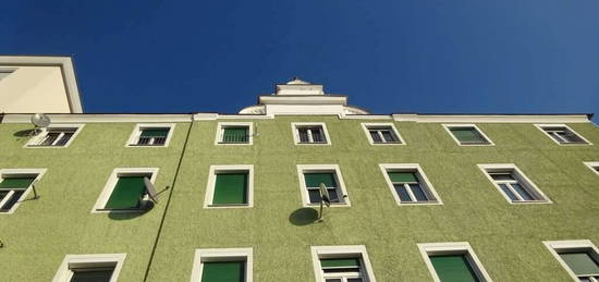 Zentrale Stadtlage - Bestandsfreies 4-geschossiges Zinshaus mit Bau - und Projektreserve