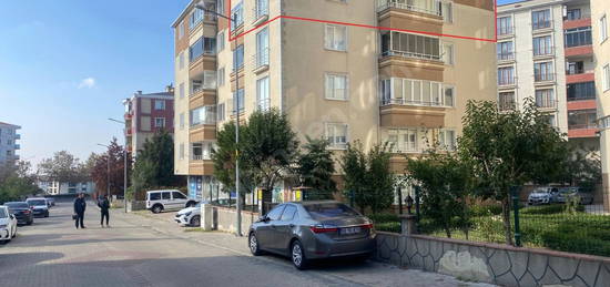 MUHİTTİN MAH SİTE İÇERİSİNDE 3+1 145 M2 ARA KAT SATILIK DAİRE