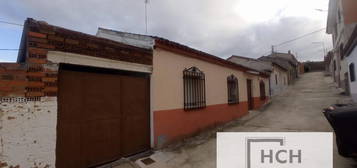 Casa o chalet independiente en venta en calle Calleja, 13