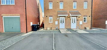 3 bedroom semi-detached house