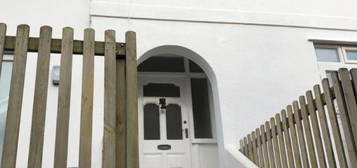 Property to rent in Church Road, Penryn TR10