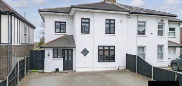 5 bedroom semi-detached house for sale