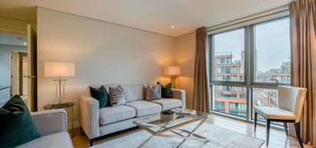 Flat to rent in Merchant Square, Paddington W2