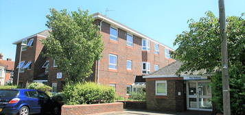 Flat to rent in Twyford Avenue, Portsmouth PO2