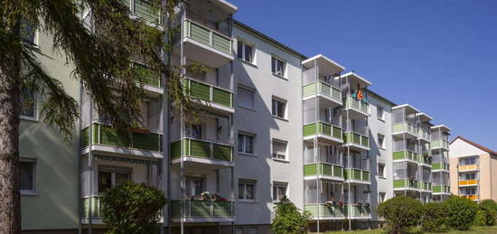 Gröba: Schöne 3-RWE mit Balkon