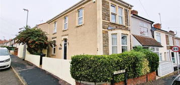 3 bedroom end of terrace house