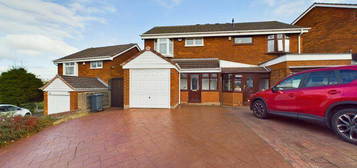 3 bedroom semi-detached house for sale