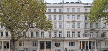 Flat for sale in Queen's Gate, London SW7