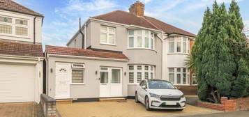 Semi detached house for sale