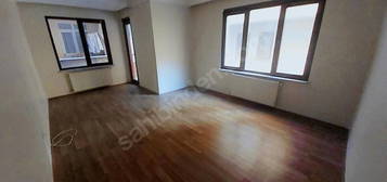 FERHATPAŞA'DA KİRALIK 135 M² 3+1 GENİŞ FERAH DAİRE 23.000 TL