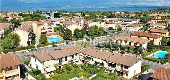 Bilocale via Caduti del Lavoro, Centro, Sirmione