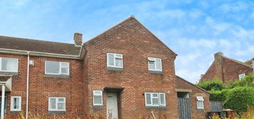 3 bed semi-detached house for sale