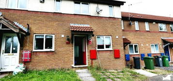 2 bedroom detached house